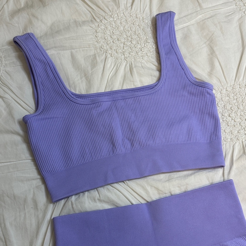 Women’s Amazon Ribbed Workout Set - Picture 8 of 11